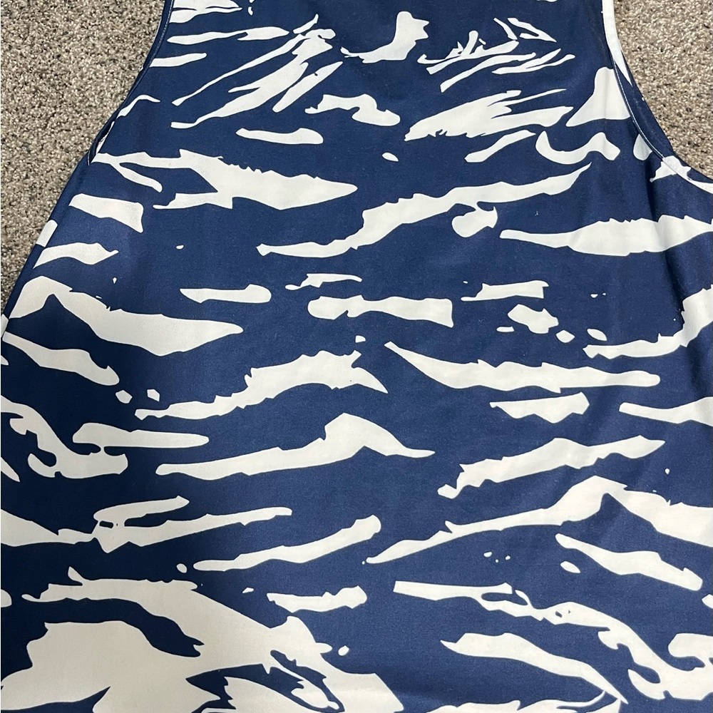 Tank top - Picture 2 of 3